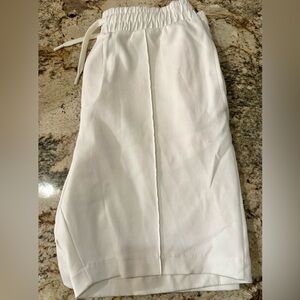 Zara White Dress Shorts - 30” Waist, 7” Inseam NWOT